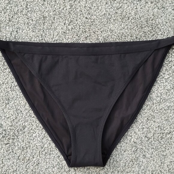H & M Black Bikini Bottom Size 8 New with Tag!     ***BUNDLE ONLY*** - Picture 1 of 5
